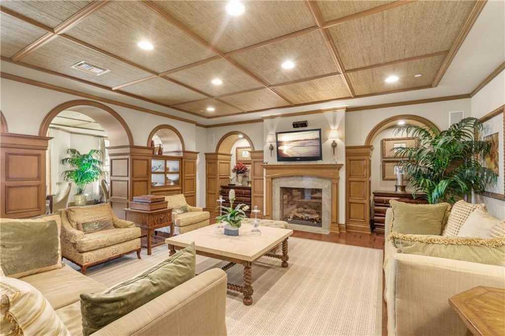 Sand Pearl 1406, 2 Bedrooms, Diamond Rated, Pool, Gym, Sleeps 6 Clearwater Beach Exteriör bild